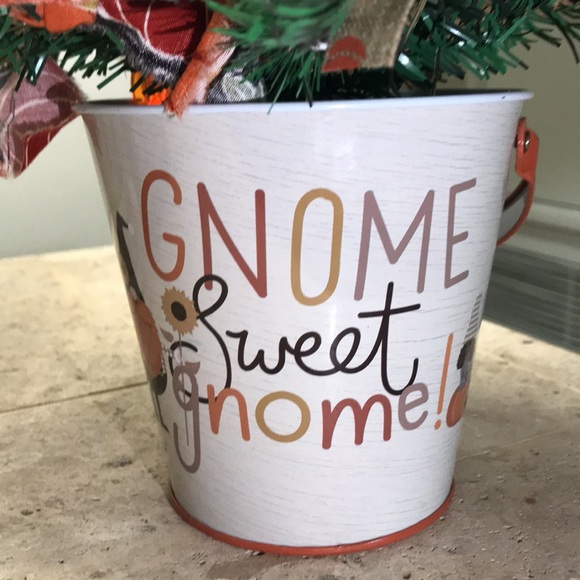 “Gnome Sweet Gnome" Fall Tree - Picture 3 of 7